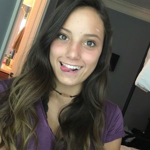 Meet your Posher, Hailey